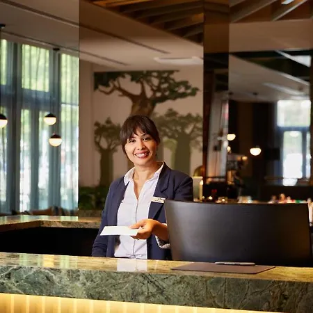 Adina Hotel 4*