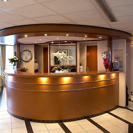 Πλωτό κατάλυμα Fairtours Hotelschiff Regina Rheni **** 4*