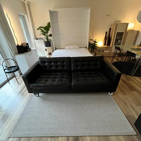 Separate Privat In Shared With 2 Cats And 1 Person Apartament Düsseldorf
