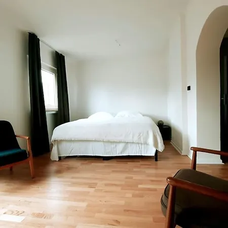 Ueber Den Daechern Duesseldorfs Apartament *