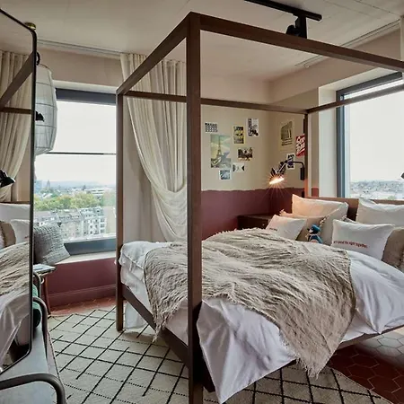 Hotel 25hours Tour Düsseldorf
