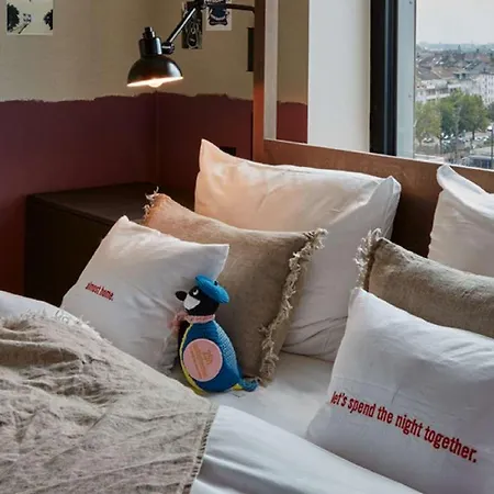 Hotel 25hours Tour Düsseldorf
