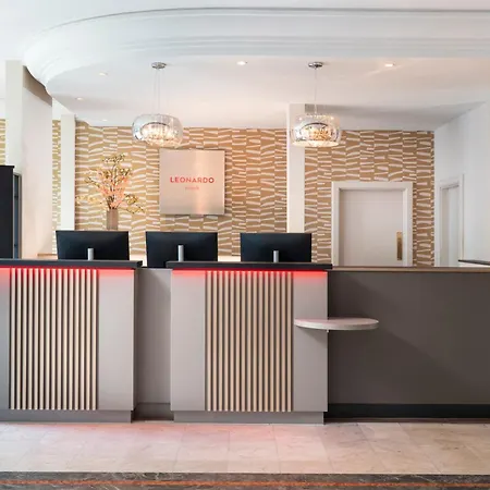 Leonardo Center Szálloda 4*