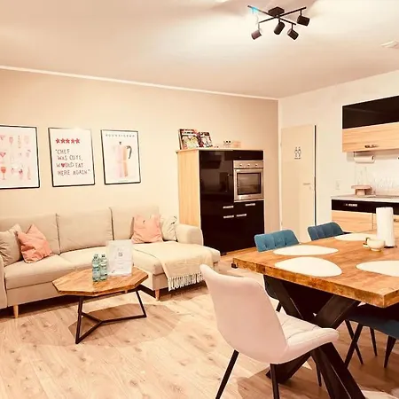3 Raum City-apartment - 5min Zum Hbf Grupello-1 Apartamento Düsseldorf