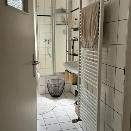 Wohlfuehlen In Optimaler Lage * Düsseldorf