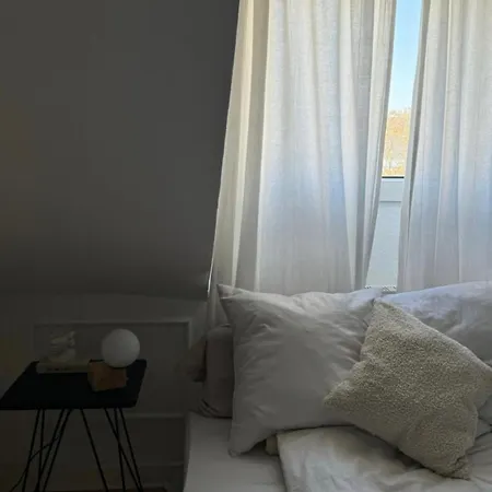 Wohlfuehlen In Optimaler Lage Düsseldorf
