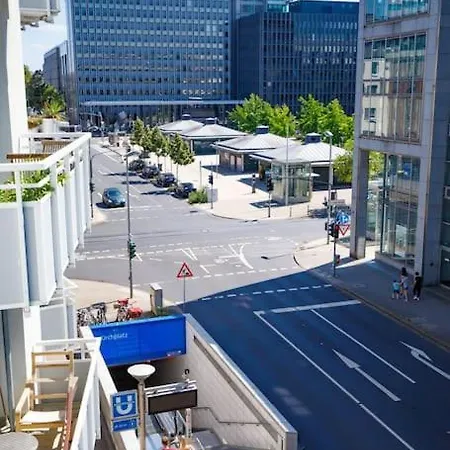 Apartamento 80 Sqm Flat With Terrace And 15min To Fair And 5min To Old Town Düsseldorf