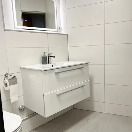 Appartamento Near Messe And Airport, 2-bedroom Duplex With Kitchen And Garden Düsseldorf
