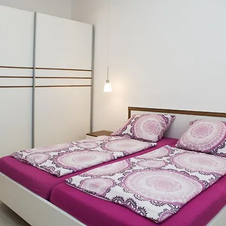 Apartament Stylish At Station Düsseldorf