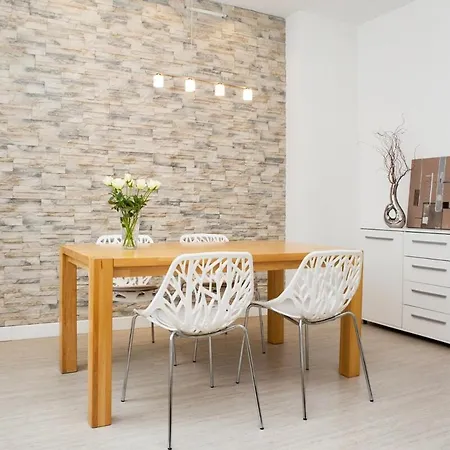 Apartament Stylish At Station