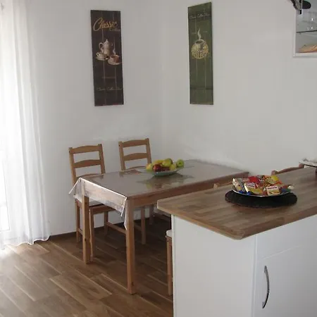 Daire Messewohnung In Rath Düsseldorf