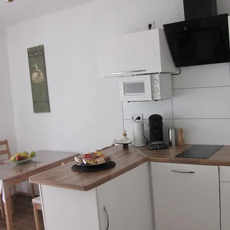 Daire Messewohnung In Rath Düsseldorf