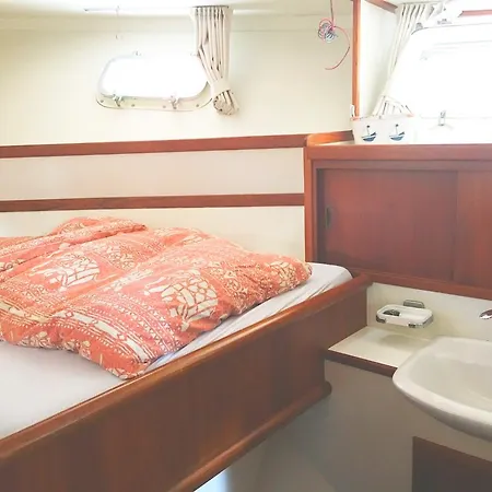 Úszó hotel Schiffskoje Mit Fruhstuck *