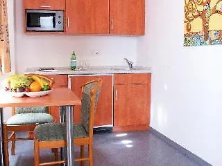 Stadthotel Hotel 3*