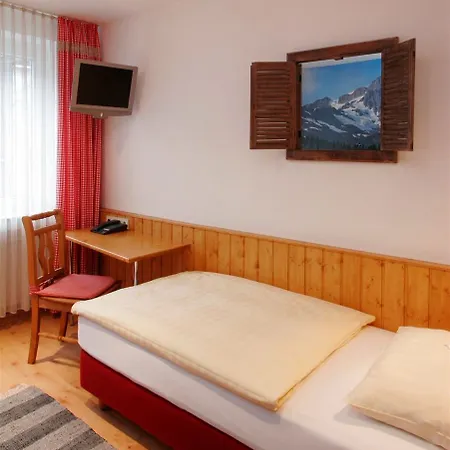 Arosa Oberkassel 3*