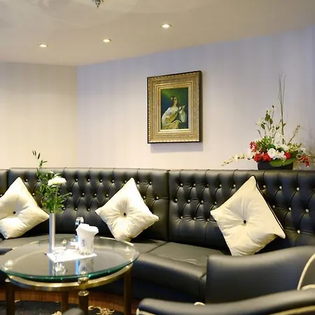Отель Baxter Hoare Ship 4*