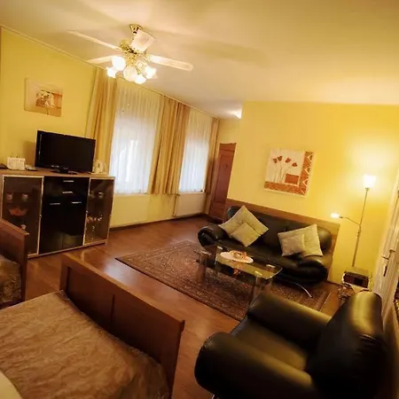 Carlton Mayfair Отель 3*