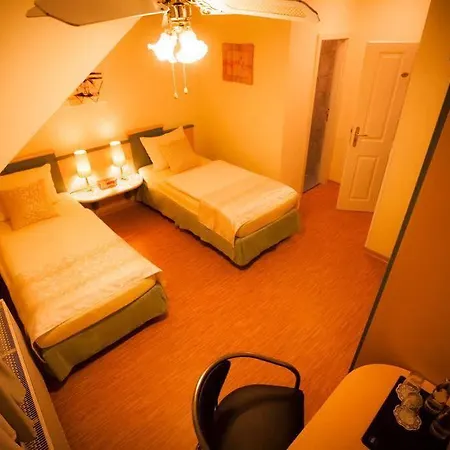Carlton Mayfair Отель 3*