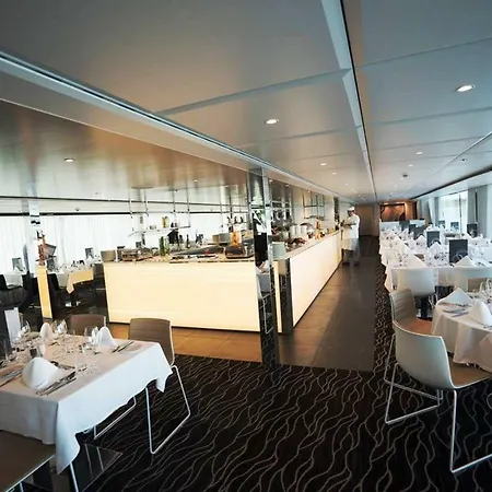 Baxter Hoare Ship Ii 4* Düsseldorf