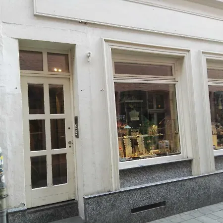 Altstadt Centralissimo Appartement *