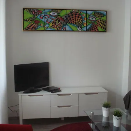 78 Ellerstrasse * Дюссельдорф