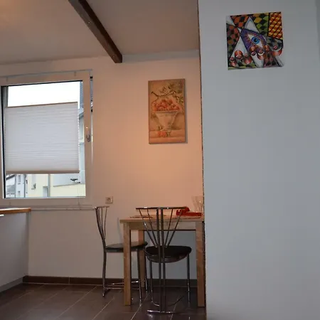 78 Ellerstrasse Апартаменты *