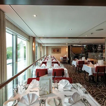 Crossgates Hotelship 4 Star - Altstadt - Hotell Düsseldorf