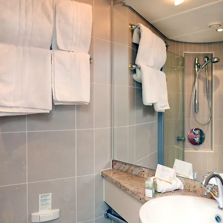 Crossgates Hotelship 4 Star - Altstadt - Düsseldorf