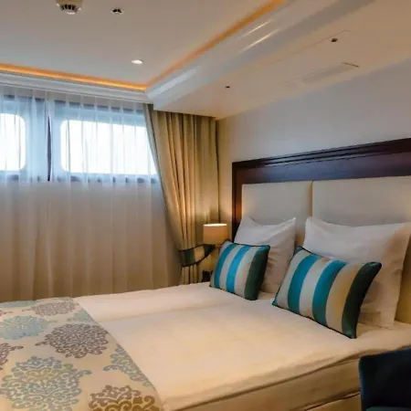 Baxter Hoare Ship Ii Hotel Düsseldorf