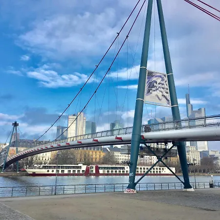 Ms Select Bellejour - Düsseldorf