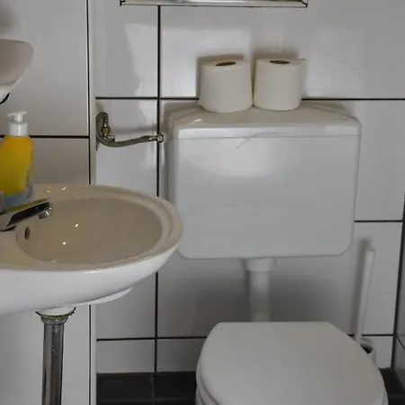 Schaum 2* Düsseldorf
