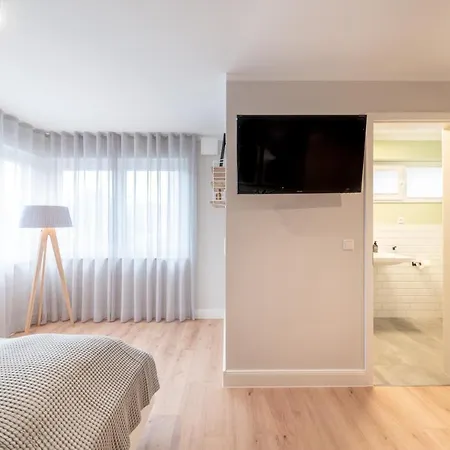 Appart hôtel The Woodmans Airport Boardinghouse *