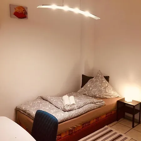 Apartament Messe & Ferien