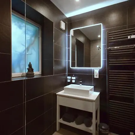 Jordan Executive Furnished Düsseldorf