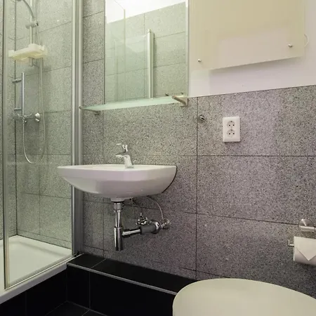 Апартаменты Raj Living - 1 Or 3 - 20 Min Messe Dus And Old Town Dus Дюссельдорф