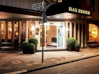 Max Brown Midtown, Part Of Sircle Collection 4*