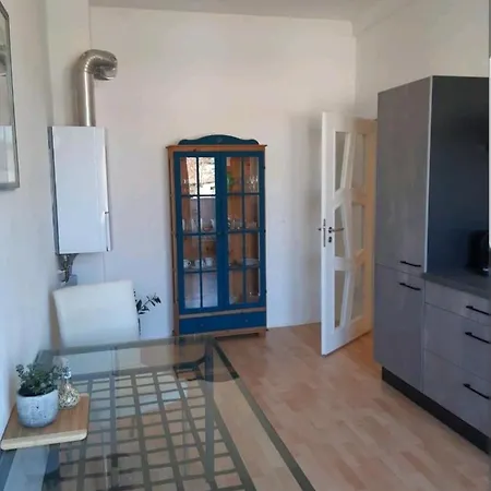 Perfect To Visit The Fair Or Apartment *