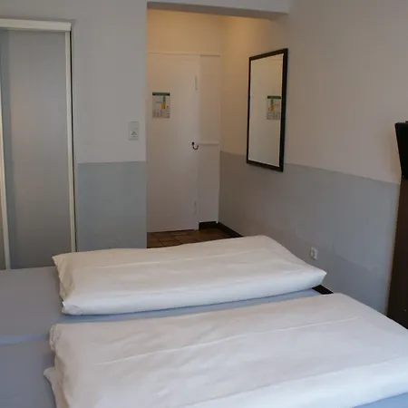 Bahn-hotel Szálloda