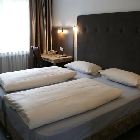 Szálloda Bahn-hotel 3*