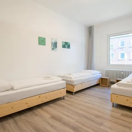 Апартаменты Raj Living - 1 Or 3 - 20 Min Messe Dus And Old Town Dus