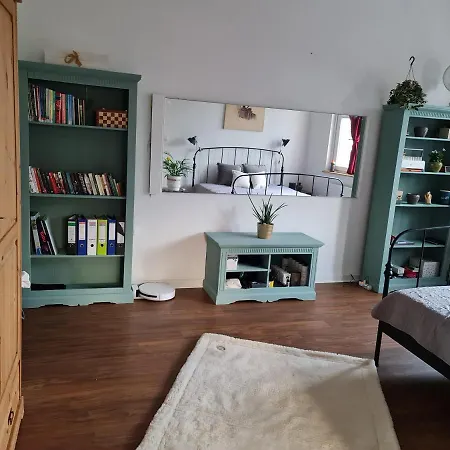 Altbauwohnung * Düsseldorf