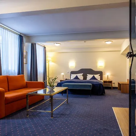 Trip Uebachs 4* Düsseldorf