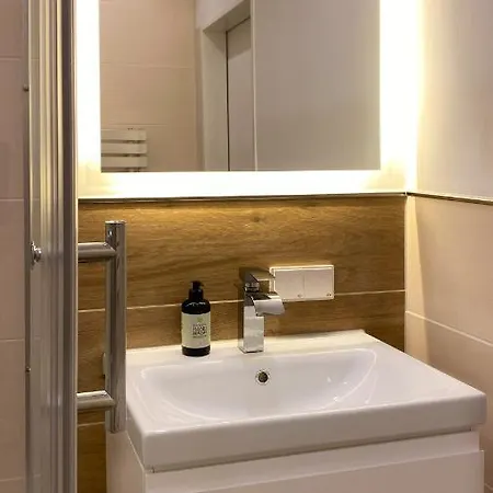 Apartamento Center Quiet Art Studio Fresh Refurbished