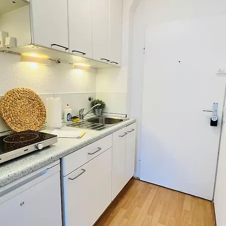 Bright Studio - Central - Balcony - Trade Fair Apartment Düsseldorf