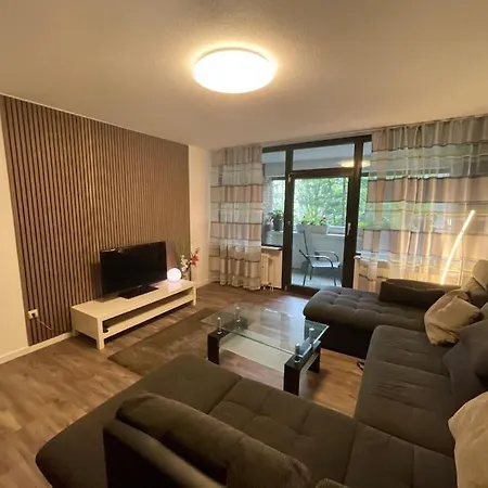 Gemutlich Und Moderne In Appartamento