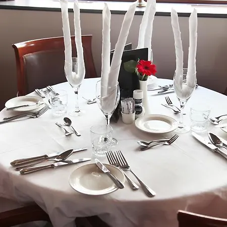 Fairtours Hotelschiff Rex Rheni *** بوتيل دوسلدورف