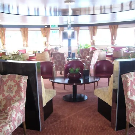 بوتيل Fairtours Hotelschiff Rex Rheni ***