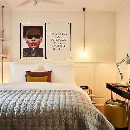 Max Brown Midtown, Part Of Sircle Collection
