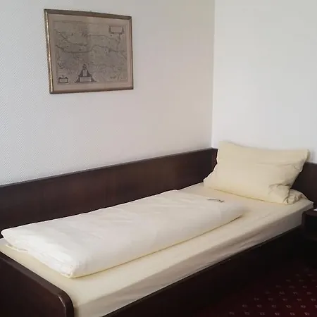 Haus Am Zoo Hotel 3*