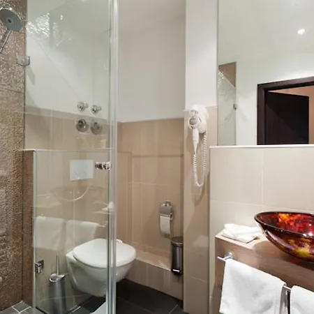 Metropol-rooms 3* Düsseldorf